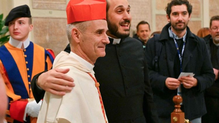 Una foto con il neo cardinale Vesco, metropolita di Algeri