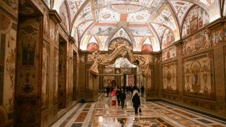 Le visite di cortesia ai nuovi cardinali nel Palazzo Apostolico