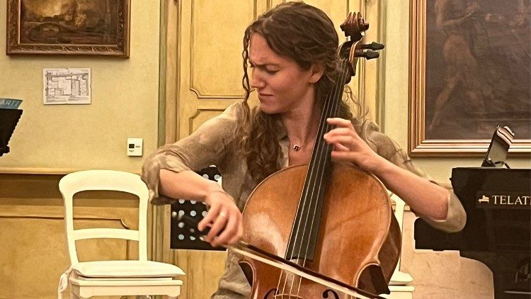La violoncellista Erica Piccozzi al Campus delle Arti