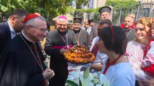 Parolin a Odessa: condivido il vostro dolore per questa terribile guerra
