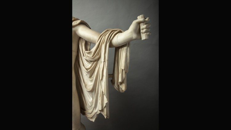 La mano prima del restauro
