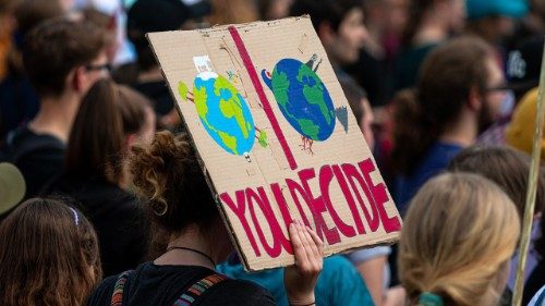 Il Papa: il vertice sul clima offra risposte efficaci e speranze concrete